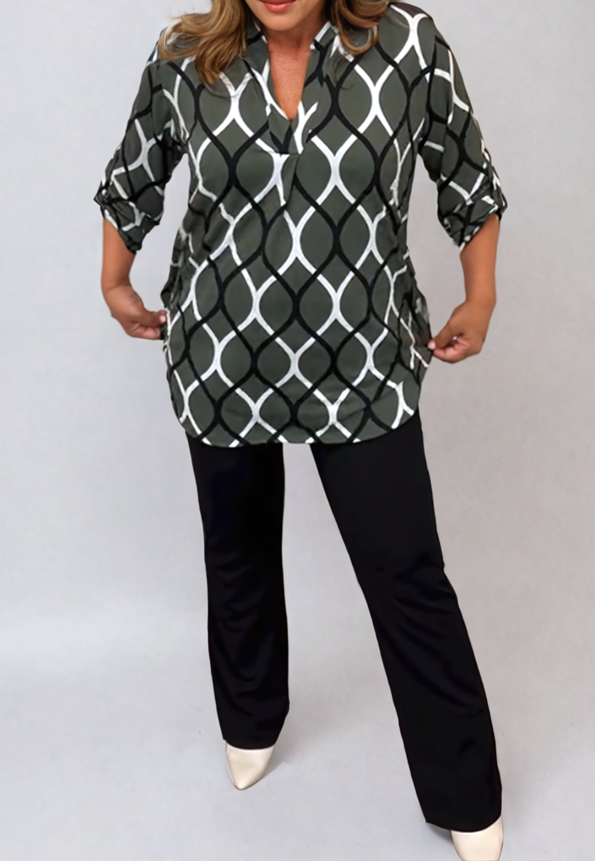 Stylish Geometric Print T-Shirt for Women