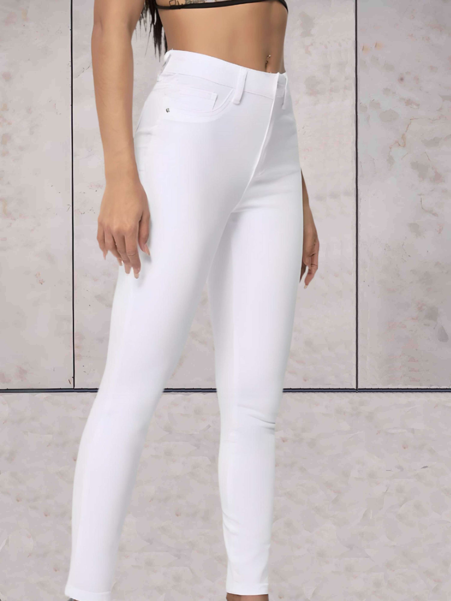 High-Waisted Tight-Fitting Jeans for Women