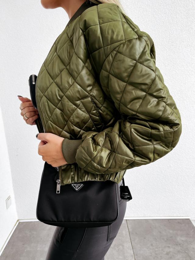 Women's Short Quilted Puffer Jacket